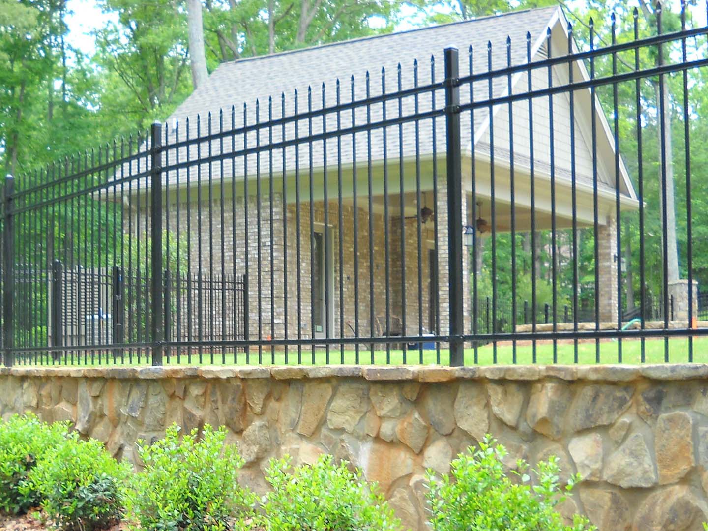 Holly Springs Georgia professional Fence Installation
